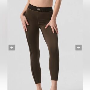 Alo Yoga Airlift High-Waist 7/8 Line Up Legging